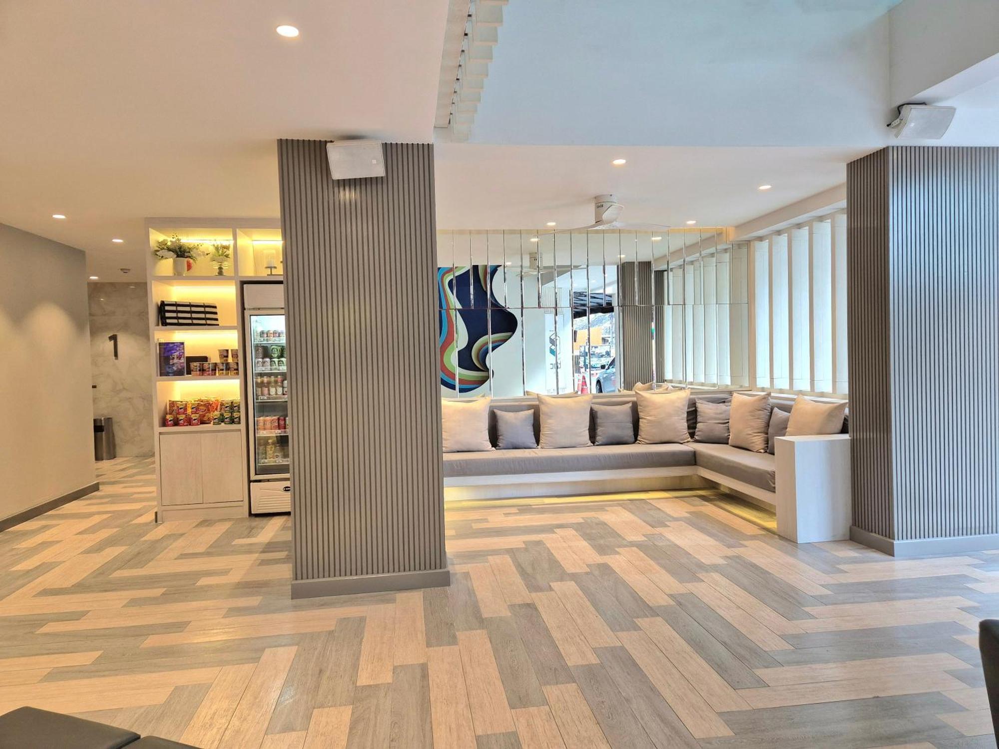 Patong The Bloc Hotel Phuket - Sha Extra Plus מראה חיצוני תמונה