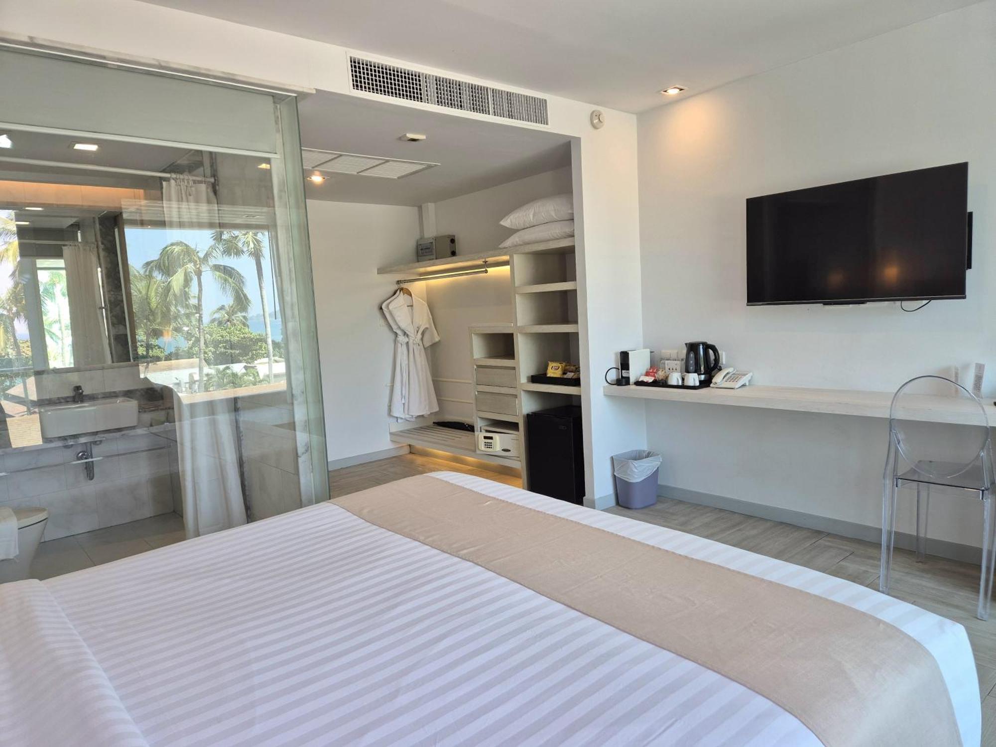 Patong The Bloc Hotel Phuket - Sha Extra Plus מראה חיצוני תמונה